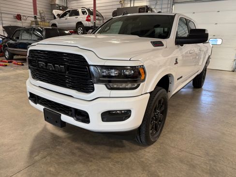 Used 2021 RAM 2500 Limited AWD/4WD image 44