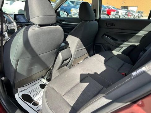 Used 2023 Nissan Altima 2.5 SV image 14