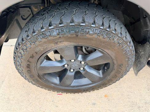 Used 2019 RAM 1500 Warlock AWD/4WD image 33