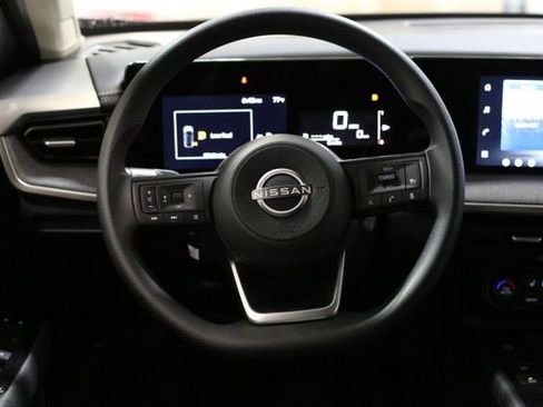 New 2026 Nissan Kicks SV image 17