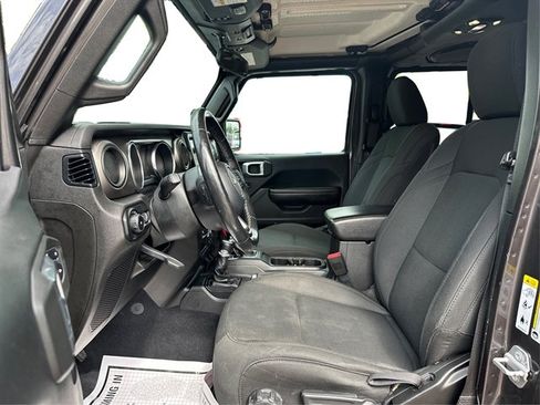 Used 2019 Jeep Wrangler Unlimited Sport S AWD/4WD image 10