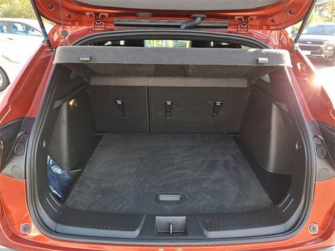 Certified 2024 Chevrolet Trax RS w/ Sunroof Package image 30