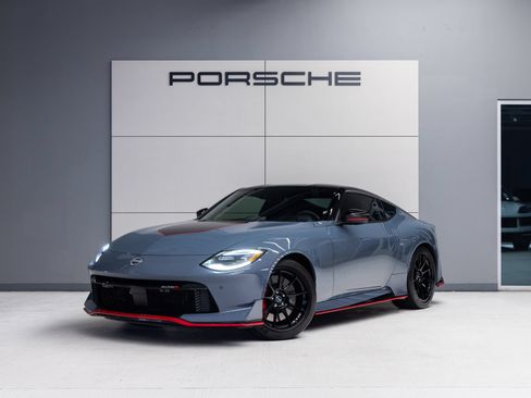 Used 2024 Nissan Z NISMO w/ Floor Mat Package RWD image 1