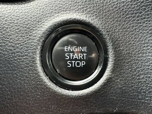 Used 2026 Toyota Tundra SR5 w/ SR5 Convenience Package AWD/4WD image 33
