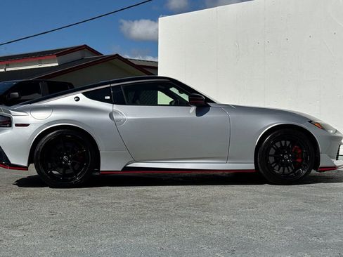 Used 2024 Nissan Z NISMO w/ Floor Mat Package image 2