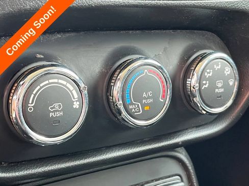 Used 2017 Jeep Renegade Sport w/ Power & Air Group AWD/4WD image 25