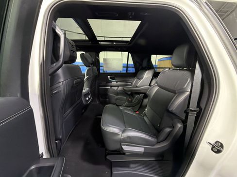 New 2026 Ford Expedition Max Platinum w/ Stealth Appearance Package image 31