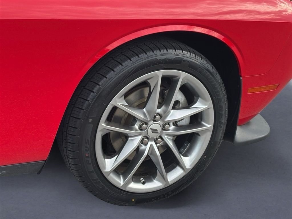 Used 2022 Dodge Challenger GT AWD/4WD image 9