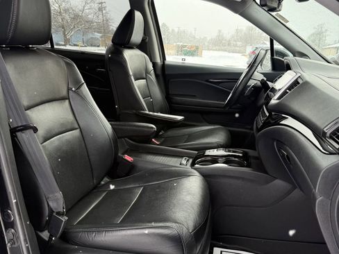 Used 2017 Honda Pilot Elite image 16