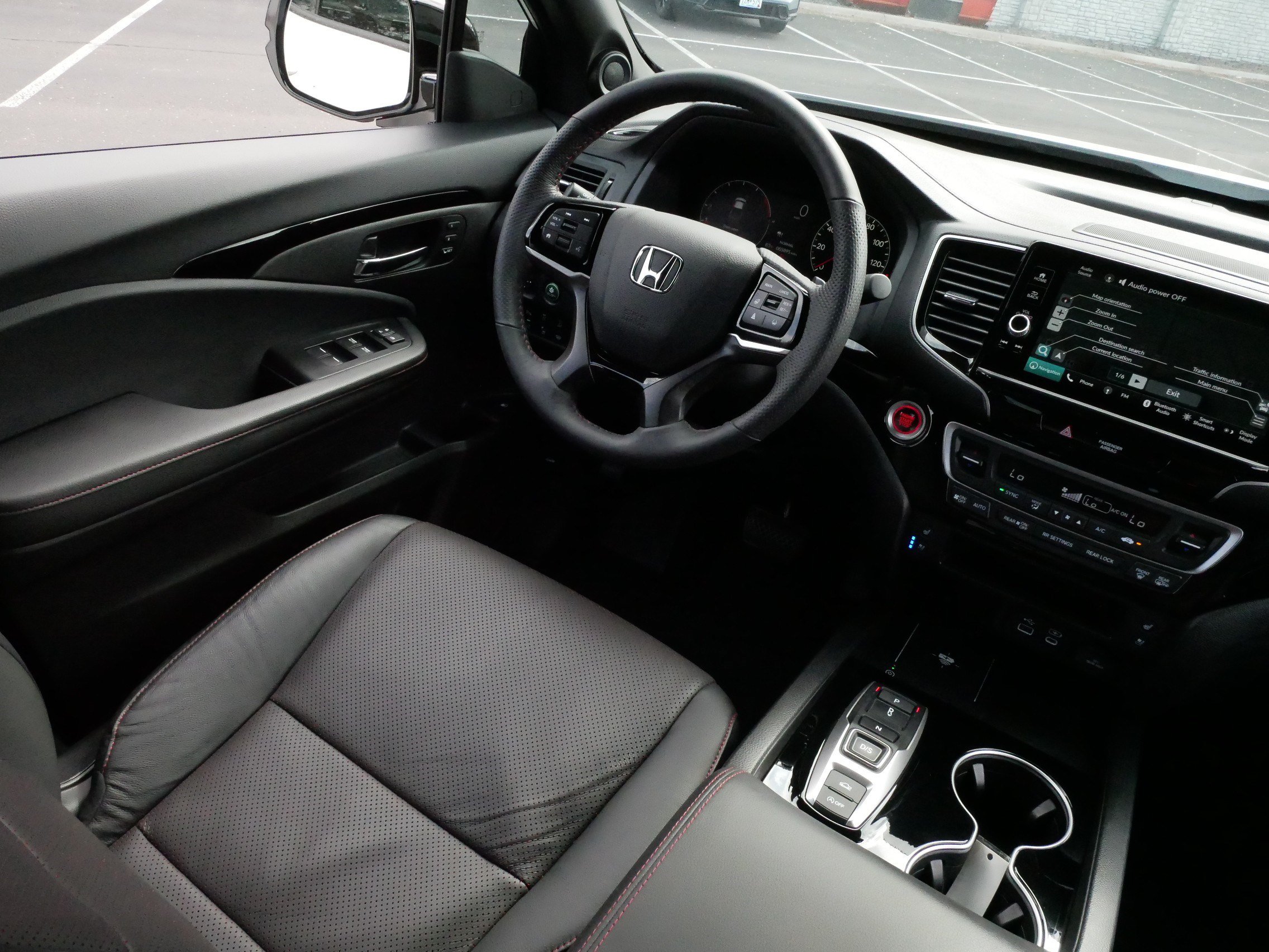 Certified 2026 Honda Ridgeline Black Edition image 9