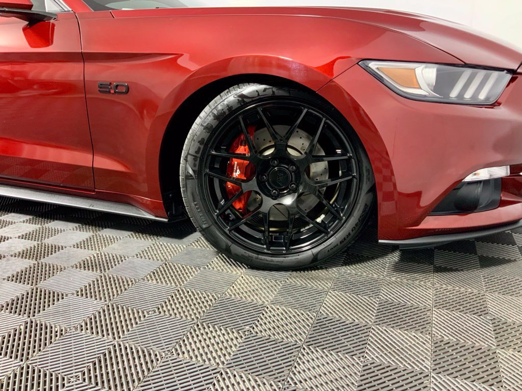 Used 2015 Ford Mustang GT Premium w/ Equipment Group 401A RWD image 31
