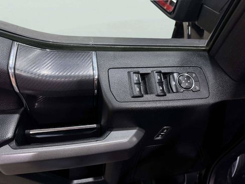 Used 2018 Ford F150 XLT w/ Equipment Group 302A Luxury AWD/4WD image 18