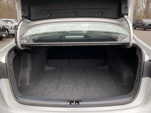 Used 2025 Toyota Corolla LE image 13