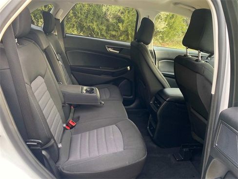 Used 2023 Ford Edge SE w/ Black Appearance Package image 33