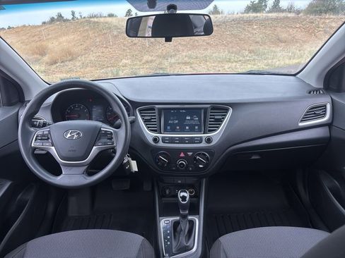 Used 2020 Hyundai Accent SEL image 18