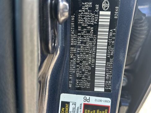 Used 2017 Toyota Camry LE FWD image 31