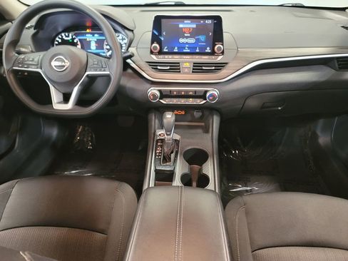 Certified 2025 Nissan Altima 2.5 SV image 21