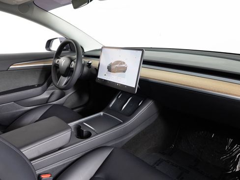 Used 2023 Tesla Model 3 Standard Range RWD image 26