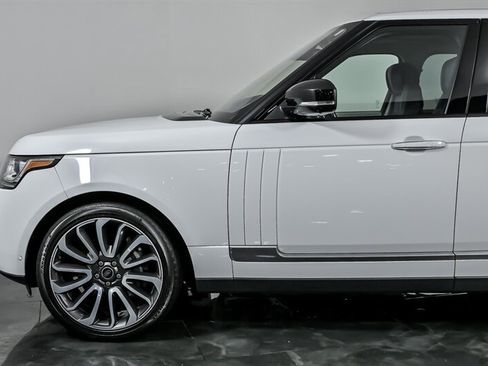 Used 2016 Land Rover Range Rover Autobiography image 6