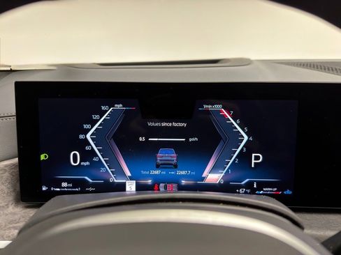 Used 2024 BMW X7 xDrive40i w/ M Sport Package image 13