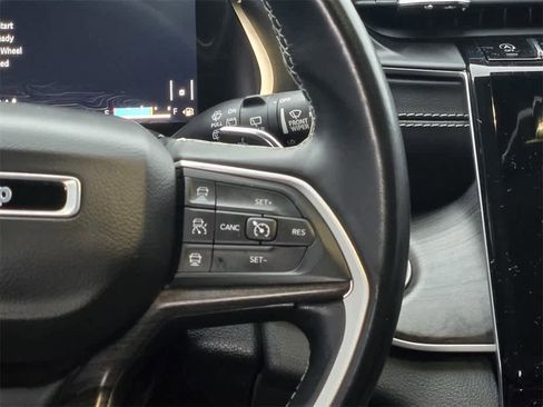 Used 2021 Jeep Grand Cherokee L Limited image 11