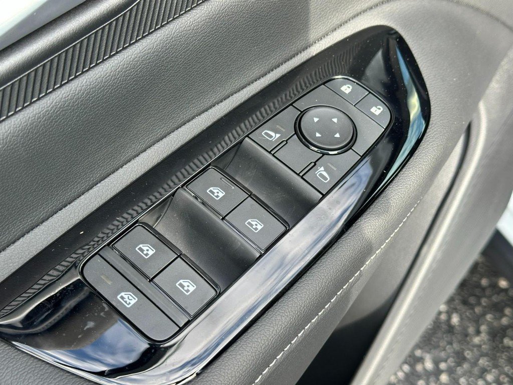 Used 2026 Nissan Murano SV AWD/4WD image 9