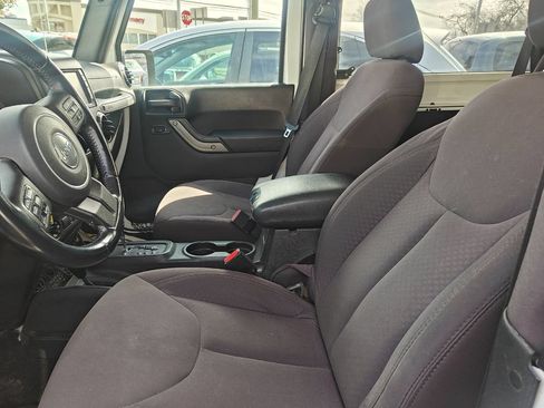 Used 2015 Jeep Wrangler Sport AWD/4WD image 23