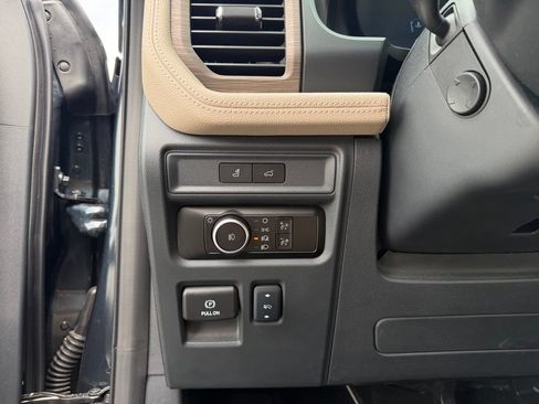 Used 2024 Ford Expedition Max Limited AWD/4WD image 13