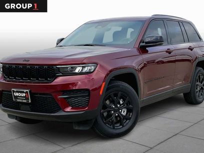 Used 2025 Jeep Grand Cherokee Altitude