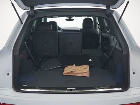 New 2026 Audi Q7 Premium image 11