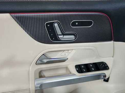 Certified 2023 Mercedes-Benz GLB 250 w/ Premium Package image 18