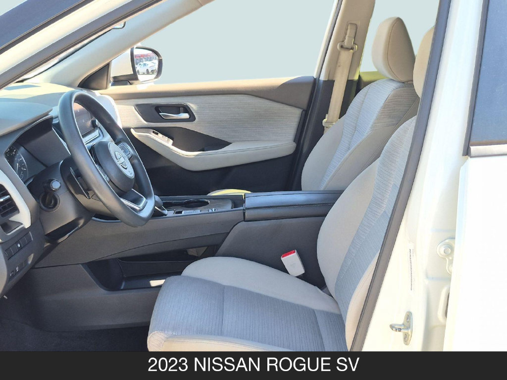 Used 2023 Nissan Rogue SV FWD image 14