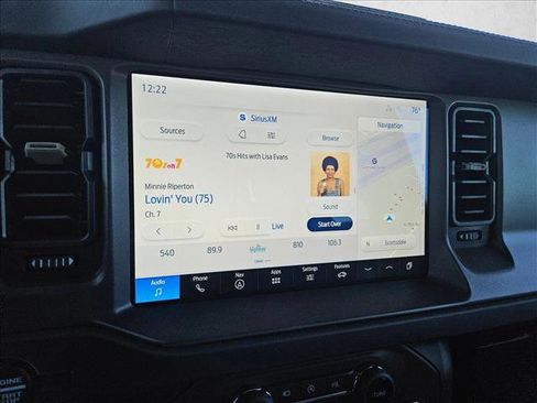 New 2025 Ford Bronco Badlands image 12