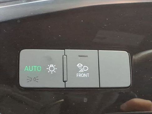 Certified 2025 Audi Q3 2.0T Premium image 12