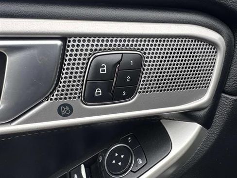 Used 2021 Ford Explorer Limited w/ Equipment Group 301A image 14