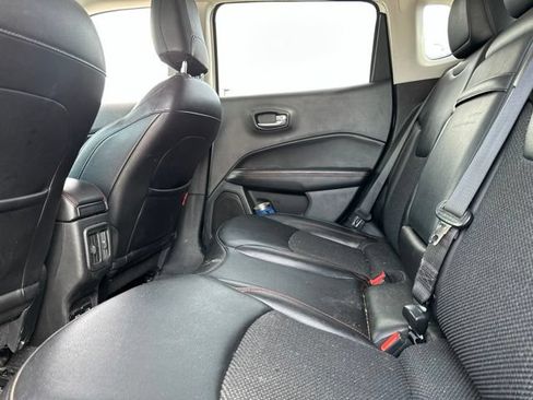 Used 2019 Jeep Compass Trailhawk AWD/4WD image 12