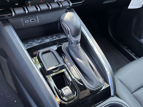 New 2026 GMC Canyon Elevation w/ Convenience Package image 16