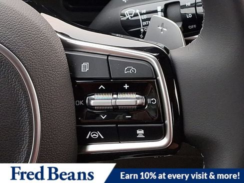 New 2026 Kia Carnival EX FWD image 18