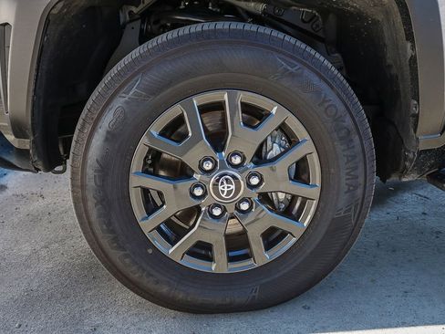 Used 2025 Toyota 4Runner SR5 image 11