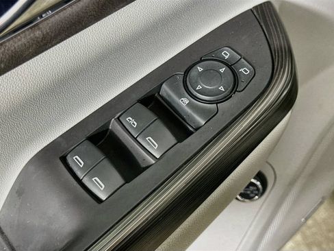 Used 2019 GMC Acadia SLT FWD image 21