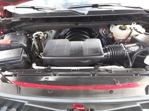 Used 2021 Chevrolet Suburban Z71 w/ Luxury Package AWD/4WD image 31