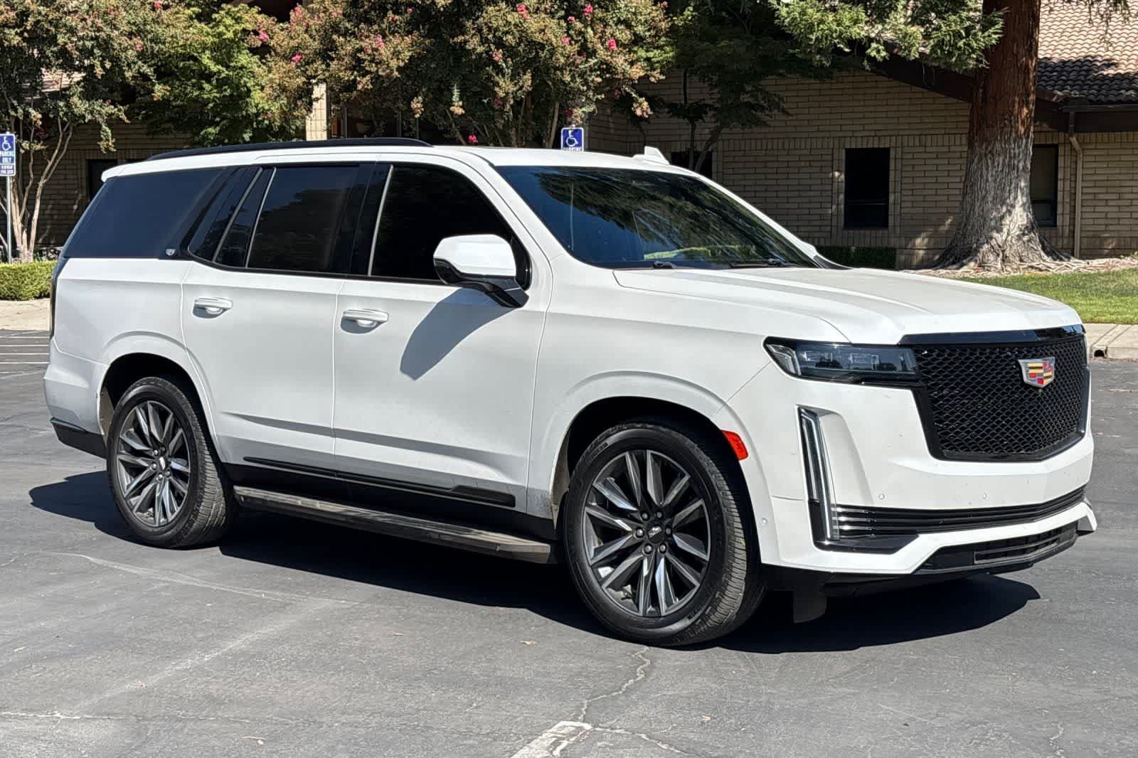 Used 2021 Cadillac Escalade Sport w/ Driver Assist Tech Package AWD/4WD image 10