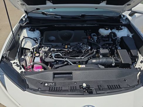 Used 2025 Toyota Camry LE FWD image 19