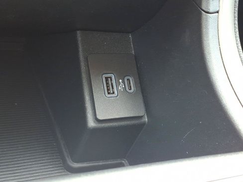 Certified 2024 Ford Edge SEL AWD/4WD image 18