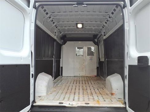 Used 2024 RAM ProMaster 2500 w/ Convenience Group image 19