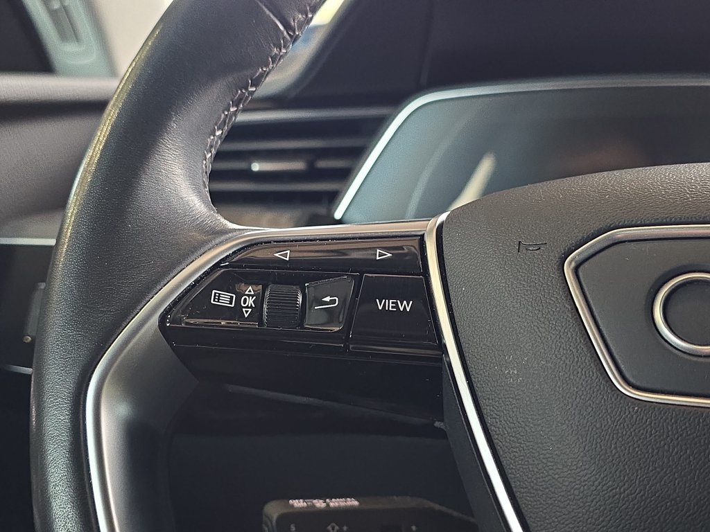 Used 2024 Audi Q8 e-tron Premium AWD/4WD image 18