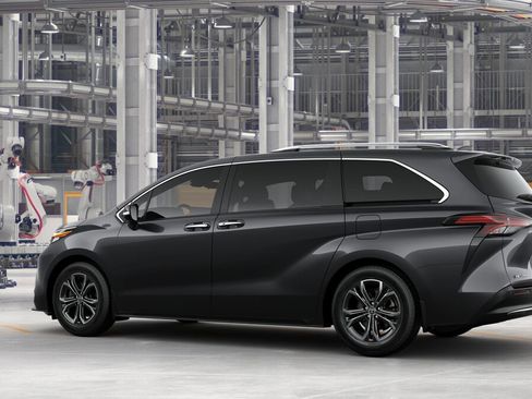 New 2025 Toyota Sienna Platinum image 5