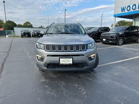 Used 2018 Jeep Compass Latitude w/ Popular Equipment Group image 8