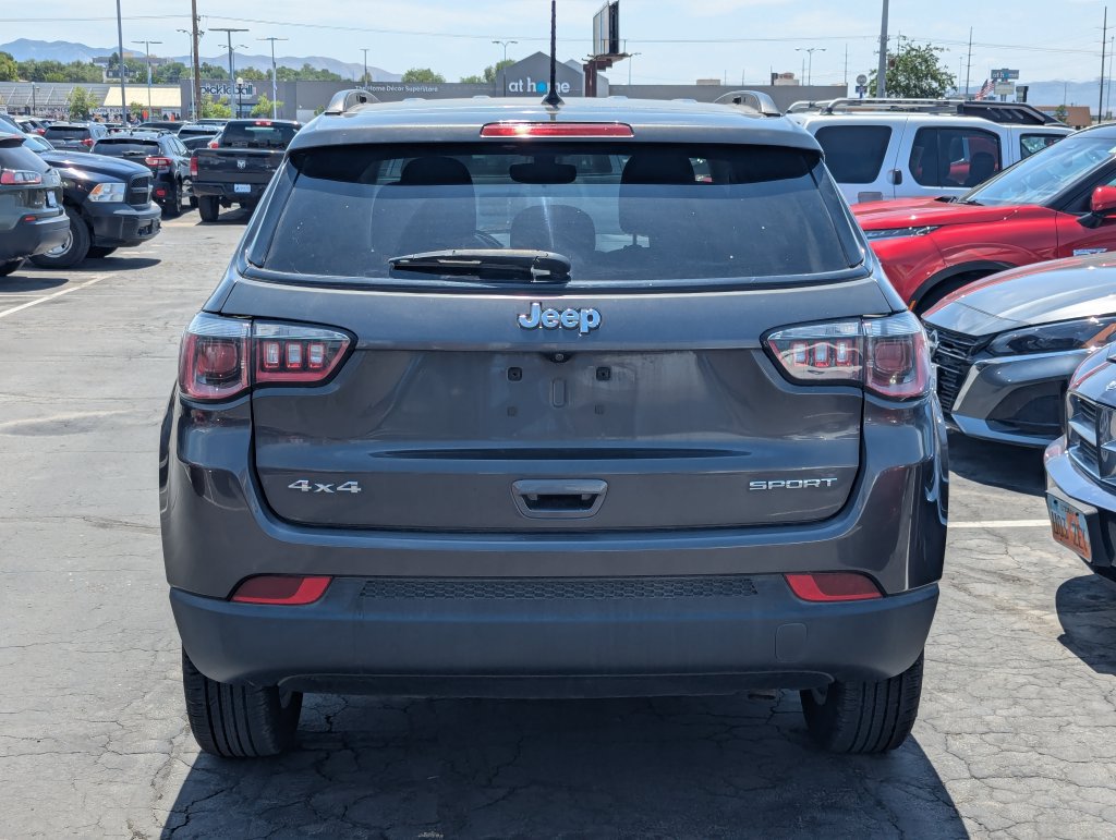 Used 2018 Jeep Compass Sport AWD/4WD image 4