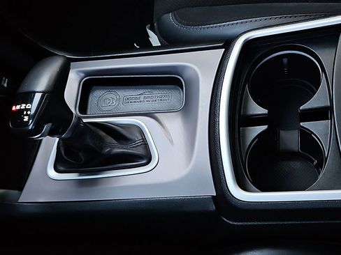 Used 2022 Dodge Charger Scat Pack w/ Dynamics Package image 24